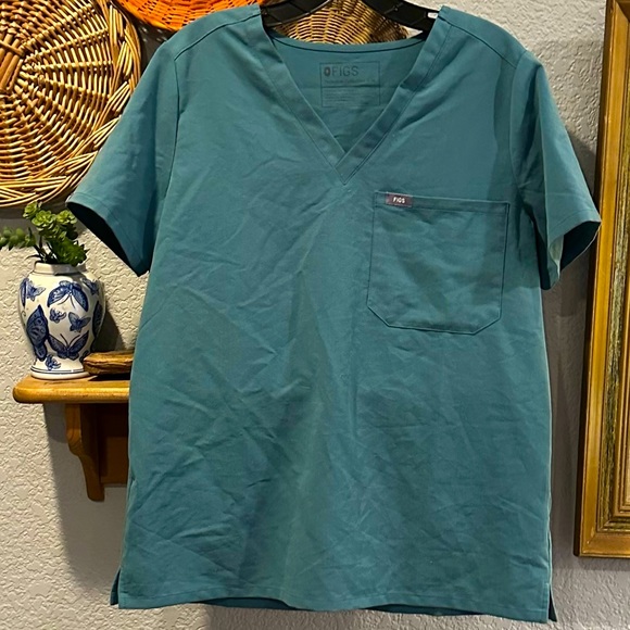 Figs Tops Figs Hydrogreen Scrub Top Poshmark